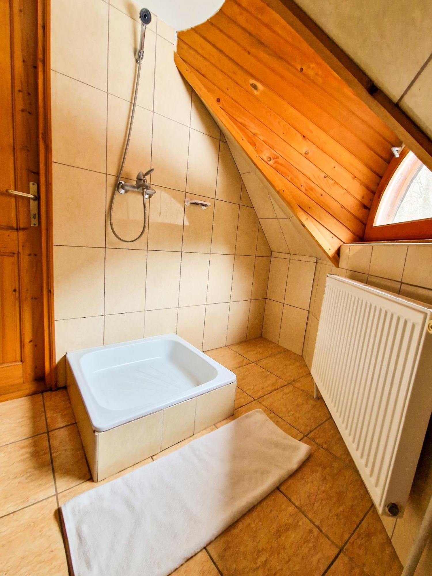 Forresthouse Chalet